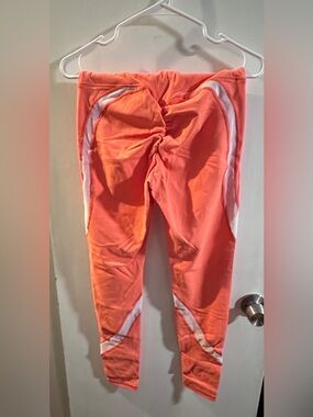 Violate the dress code Active Leggings Orange with White Accent